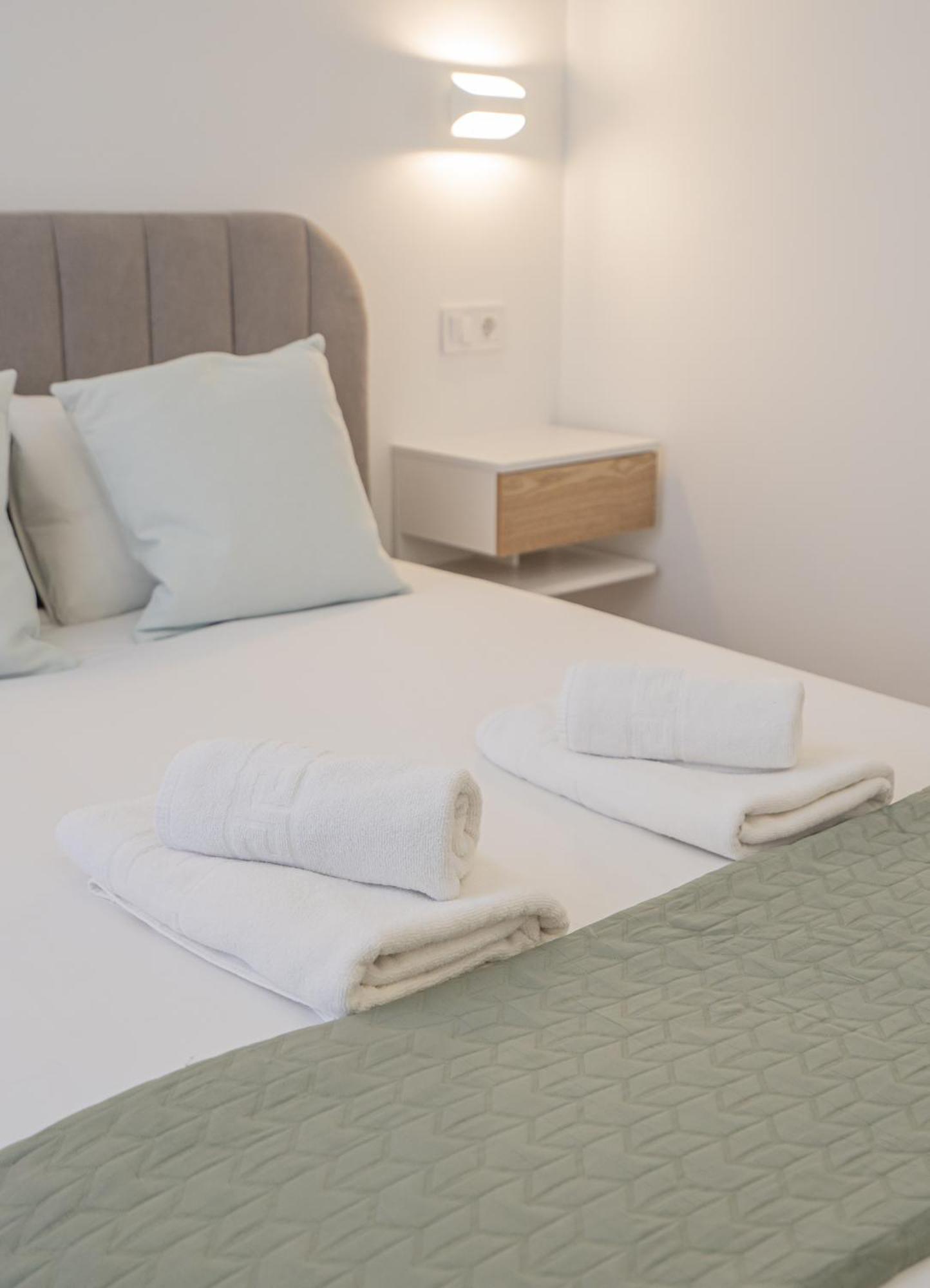 Stay U-Nique Apartments Alferez مالقة المظهر الخارجي الصورة