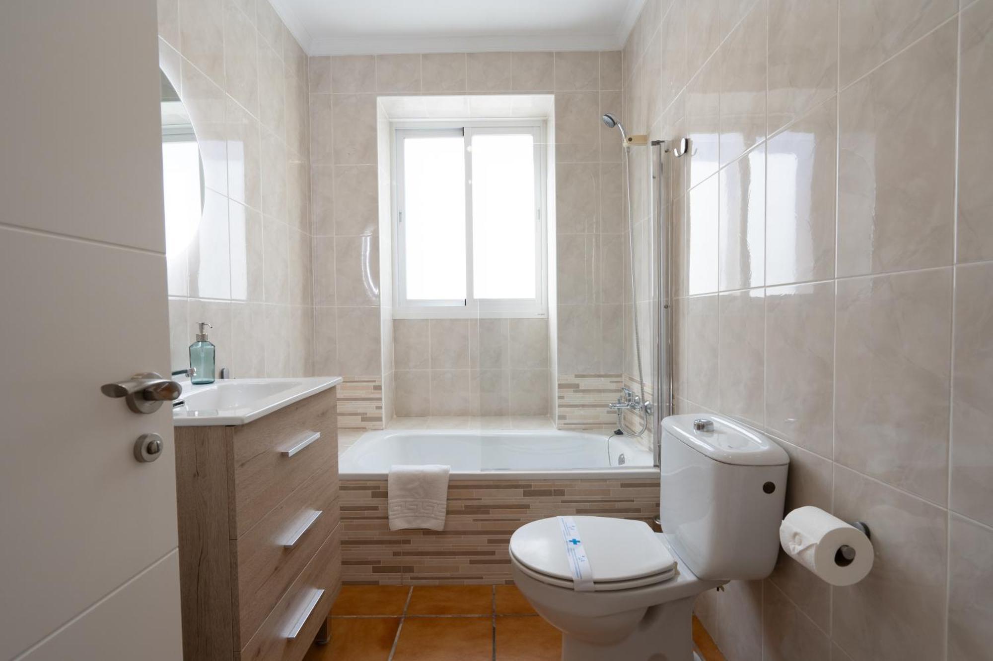 Stay U-Nique Apartments Alferez مالقة المظهر الخارجي الصورة